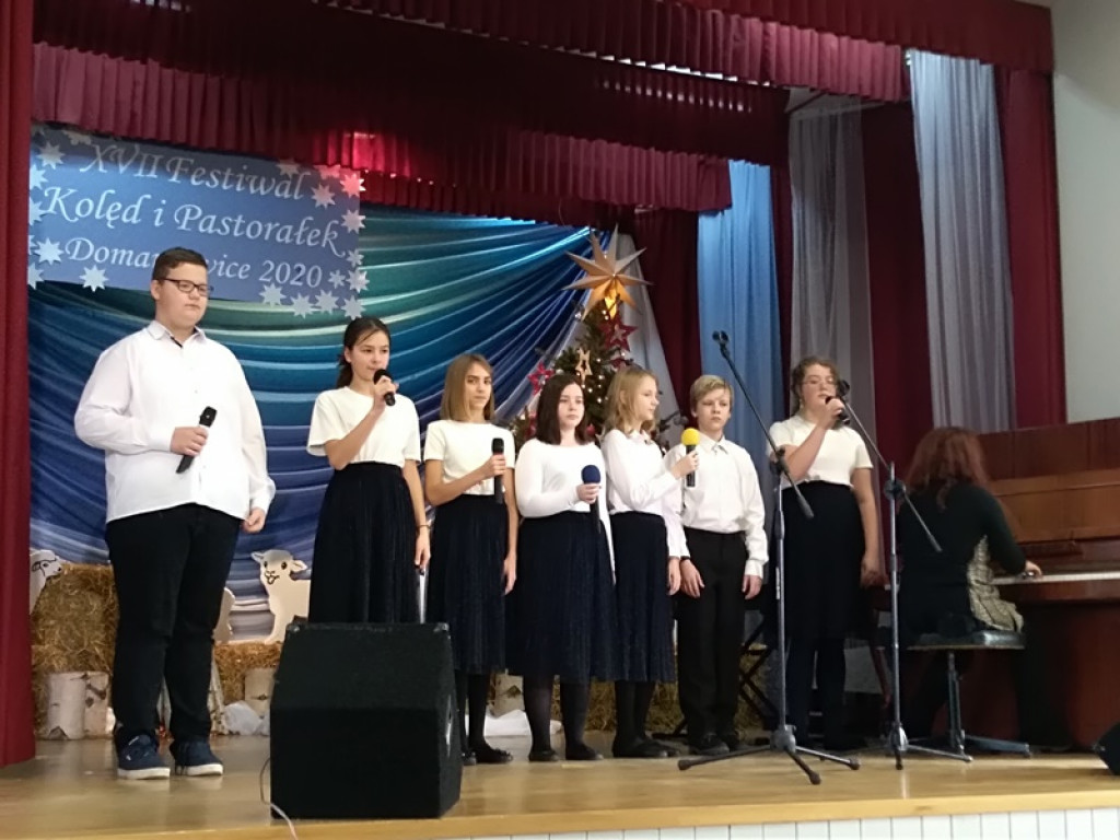 Kolędy i pastorałki królują w Domaniewicach
