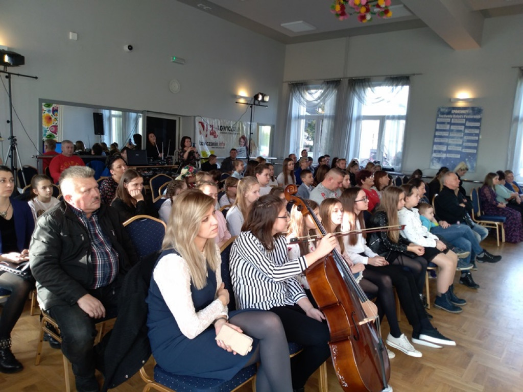Kolędy i pastorałki królują w Domaniewicach
