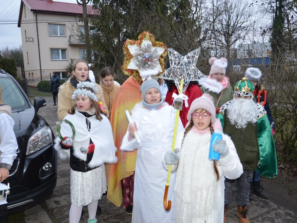 Kolędnicy przeszli przez Popów