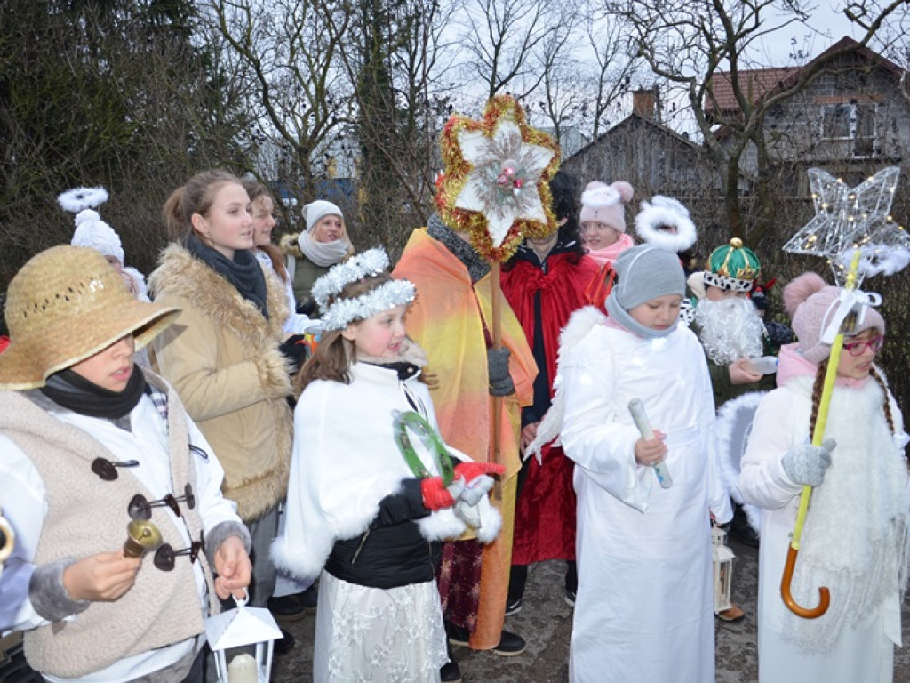 Kolędnicy przeszli przez Popów