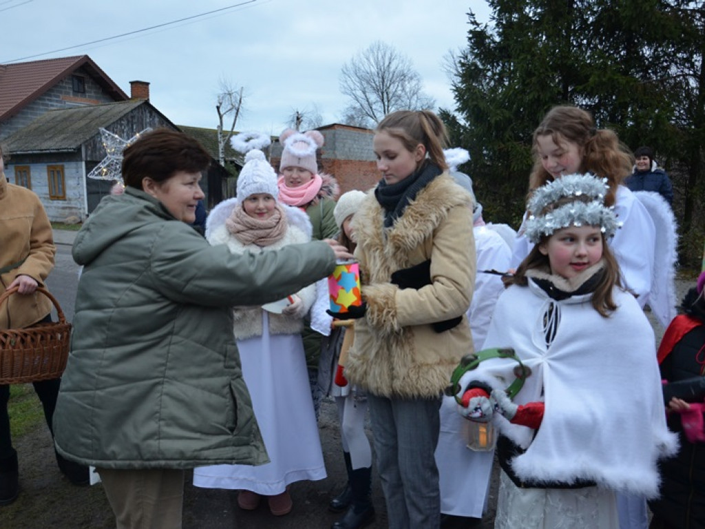 Kolędnicy przeszli przez Popów
