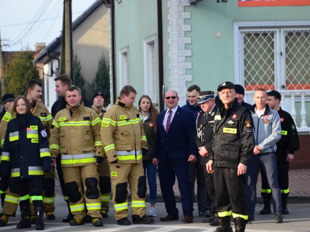 Strażacki bieg rozpoczął wydarzenia WOŚP w Kiernozi