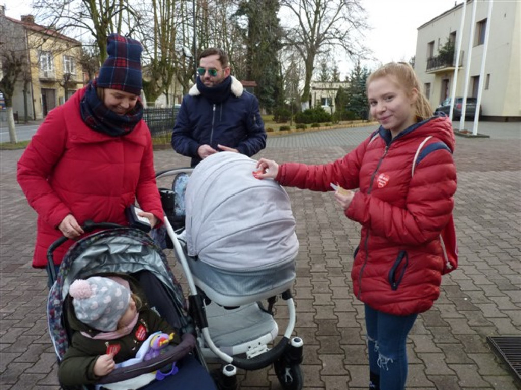Wolontariusze WOŚP na ulicach Głowna i Strykowa
