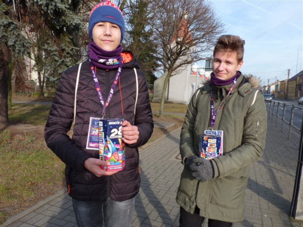 Wolontariusze WOŚP na ulicach Głowna i Strykowa