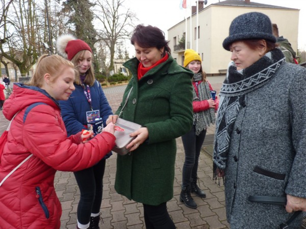 Wolontariusze WOŚP na ulicach Głowna i Strykowa