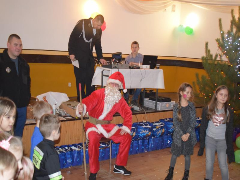 Choinka w strażnicy OSP w Parmie