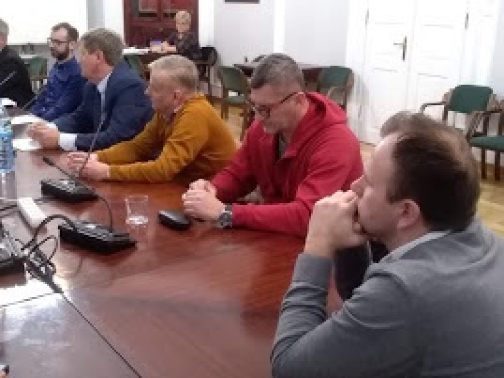 Czy dotacje wrócą do ŁOK-u i klubów sportowych? Co z nowym budynkiem dla Pelikana?