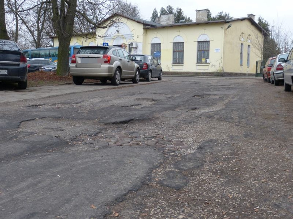 Miasto wydzierżawi od kolei teren przed PKP Przedmieście