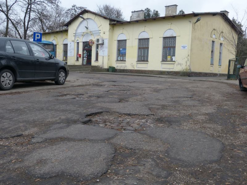 Miasto wydzierżawi od kolei teren przed PKP Przedmieście