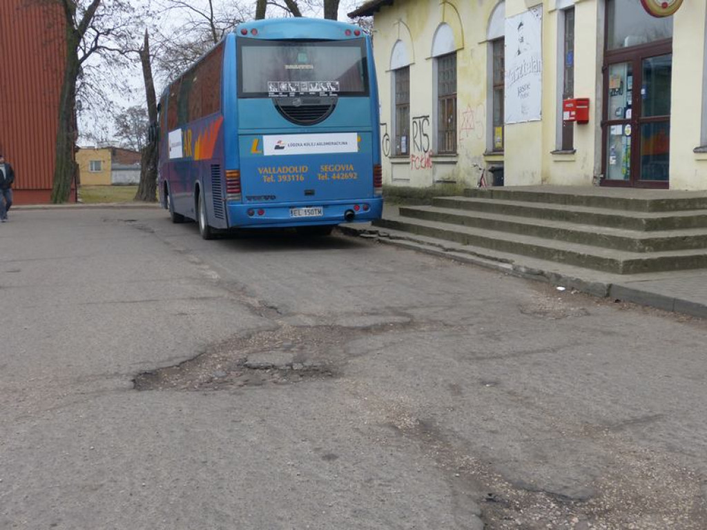 Miasto wydzierżawi od kolei teren przed PKP Przedmieście