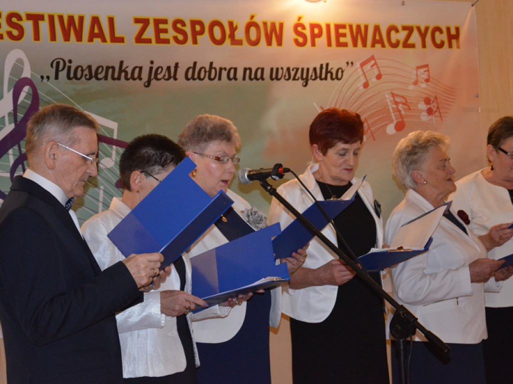 Festiwal Zespołów Śpiewaczych w Jeziorku [zdjęcia]