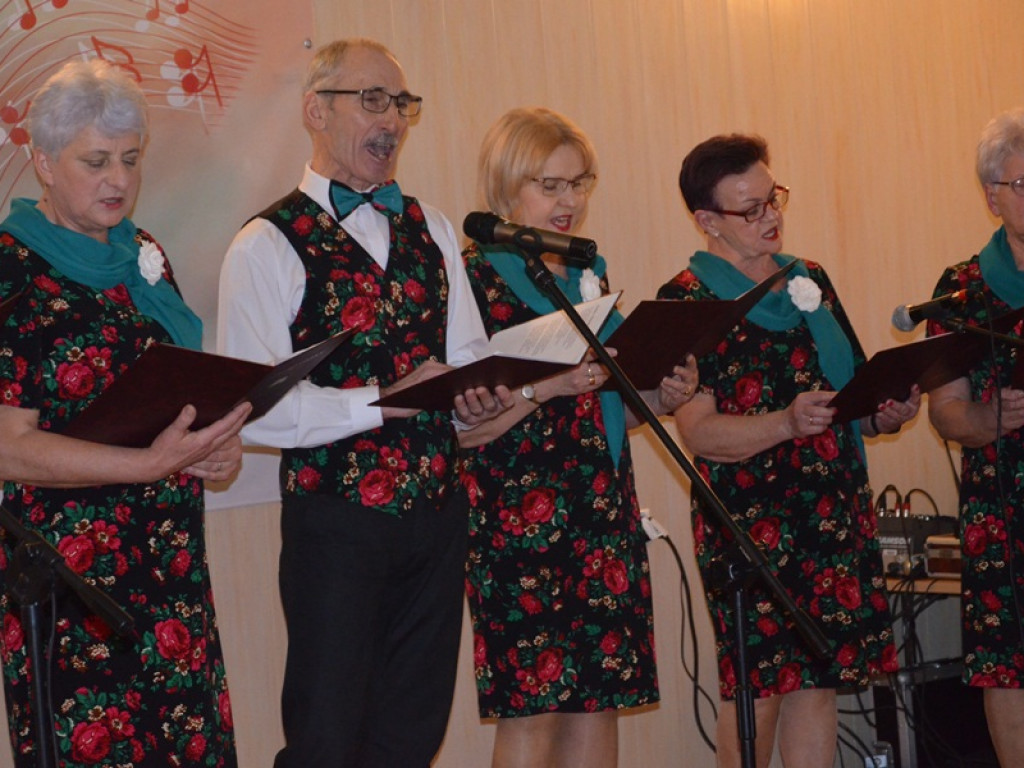Festiwal Zespołów Śpiewaczych w Jeziorku [zdjęcia]
