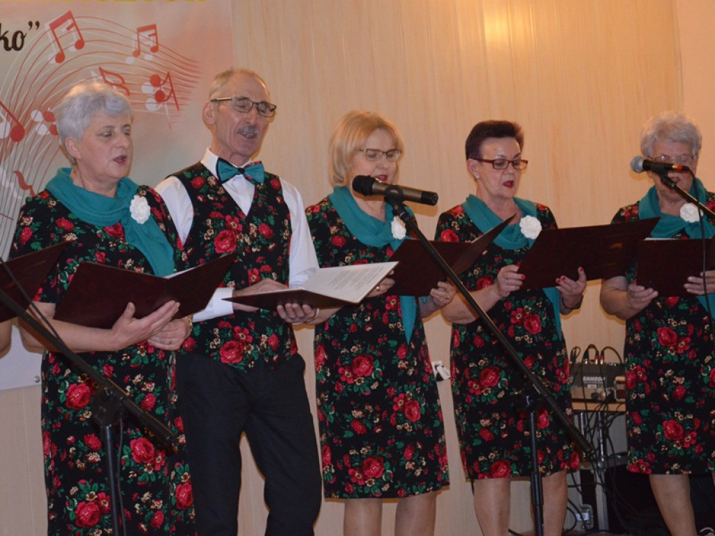 Festiwal Zespołów Śpiewaczych w Jeziorku [zdjęcia]