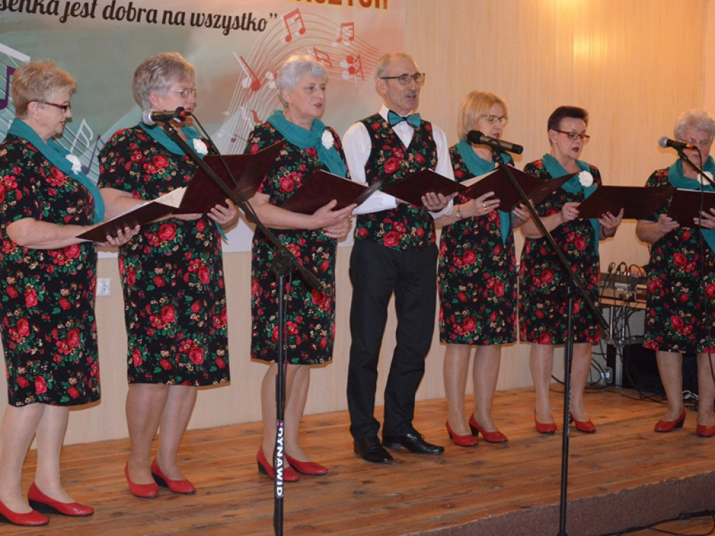Festiwal Zespołów Śpiewaczych w Jeziorku [zdjęcia]