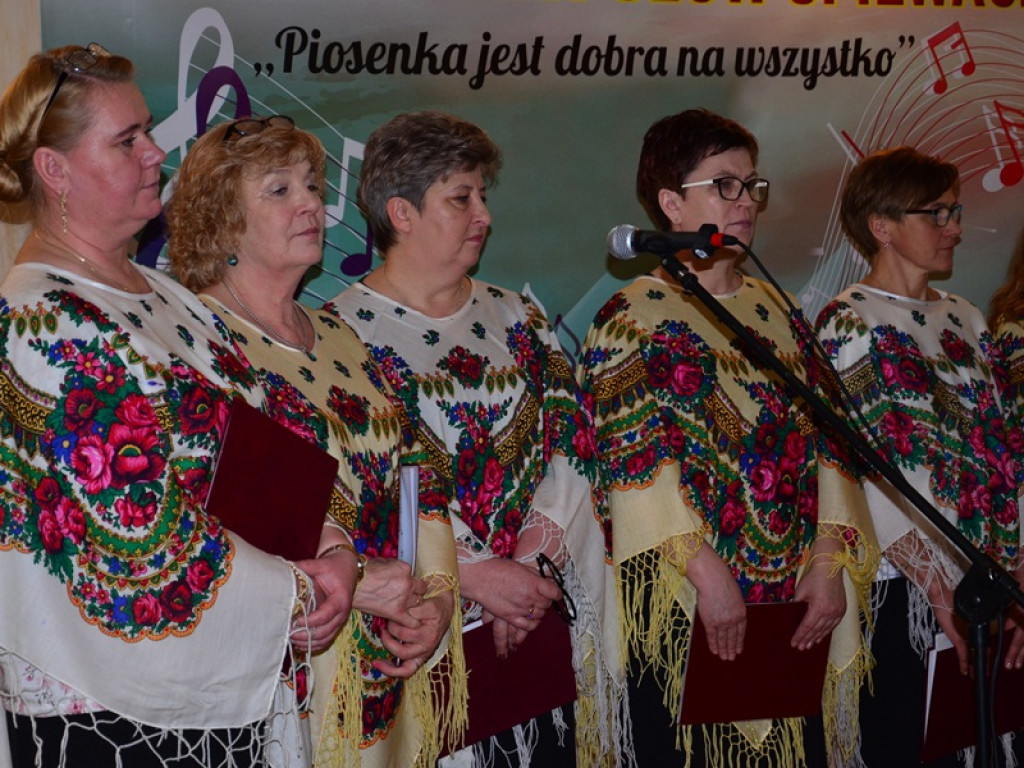 Festiwal Zespołów Śpiewaczych w Jeziorku [zdjęcia]