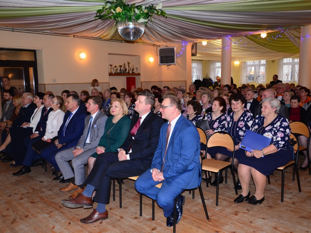 Festiwal Zespołów Śpiewaczych w Jeziorku [zdjęcia]