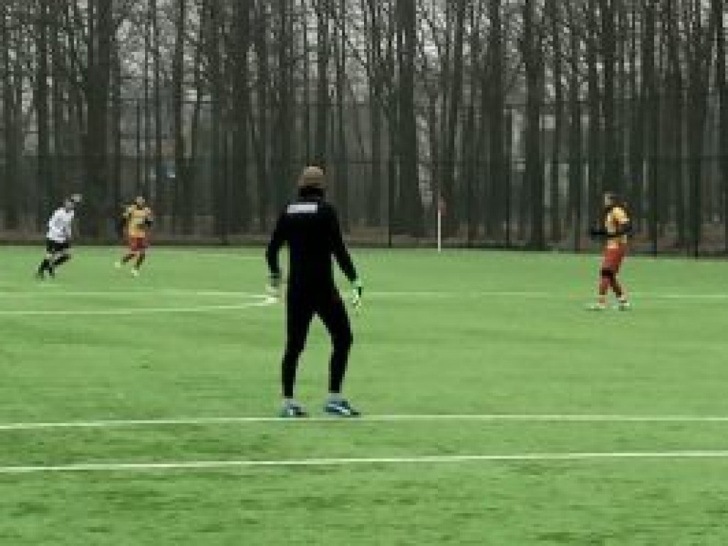 Pierwszy sparing Pelikana 