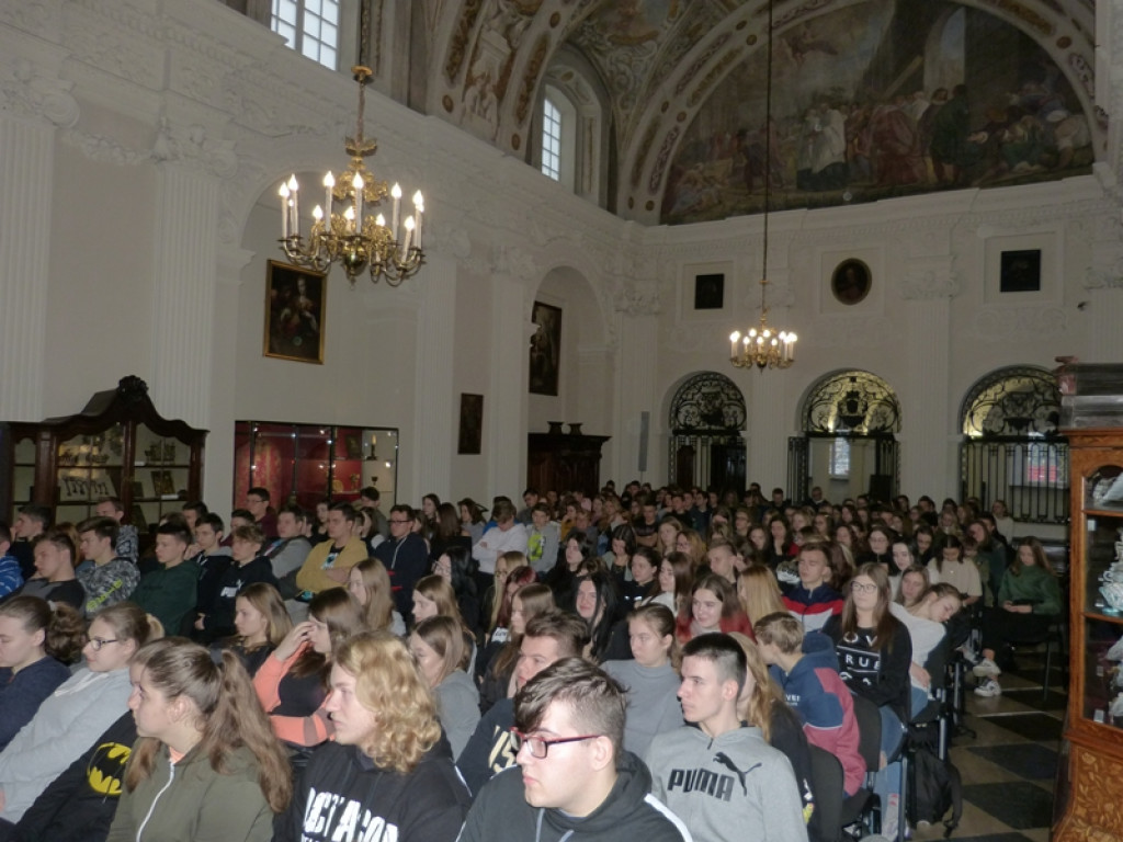 Łowicki podróżnik na spotkaniu z młodzieżą