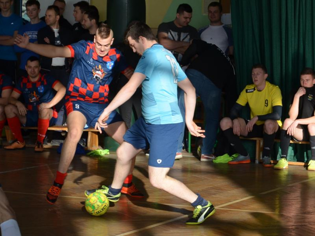 Strażacy dla strażaka - charytatywny turniej futsalu w Domaniewicach