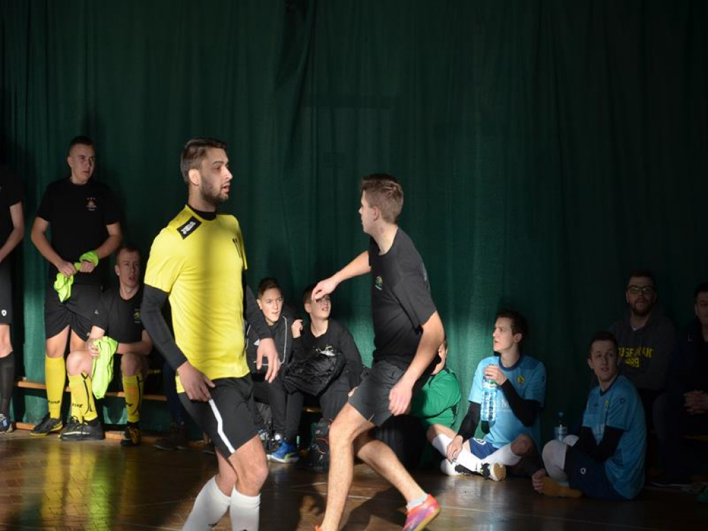 Strażacy dla strażaka - charytatywny turniej futsalu w Domaniewicach
