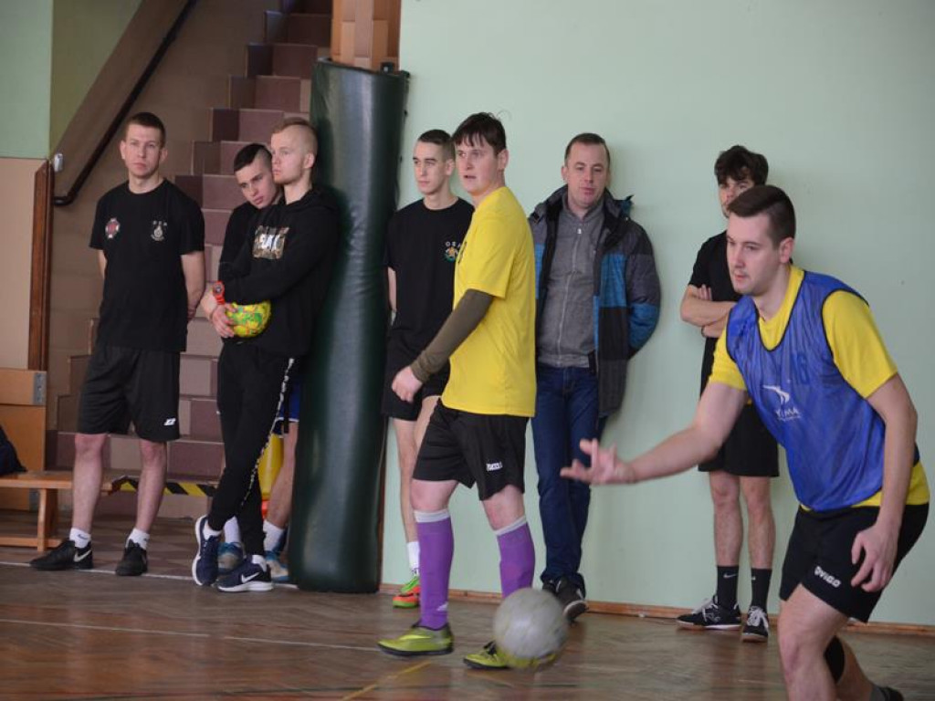 Strażacy dla strażaka - charytatywny turniej futsalu w Domaniewicach