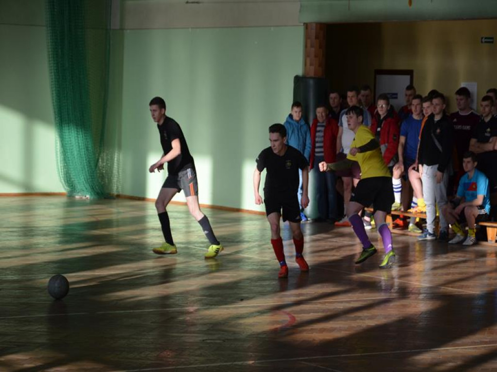 Strażacy dla strażaka - charytatywny turniej futsalu w Domaniewicach