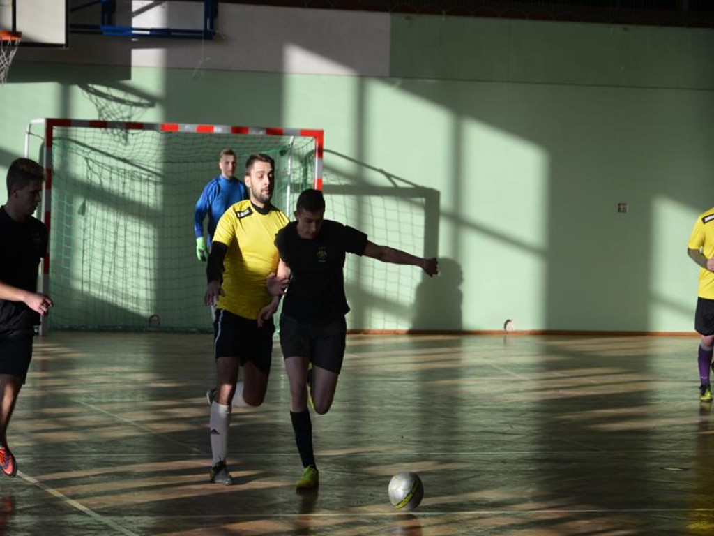 Strażacy dla strażaka - charytatywny turniej futsalu w Domaniewicach