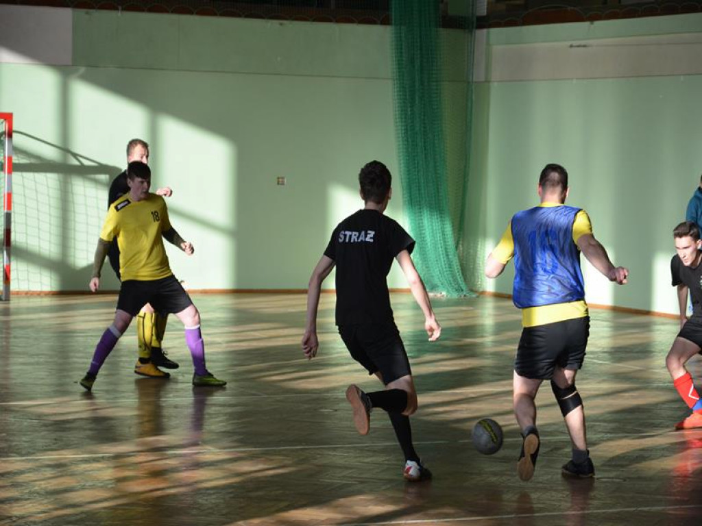 Strażacy dla strażaka - charytatywny turniej futsalu w Domaniewicach