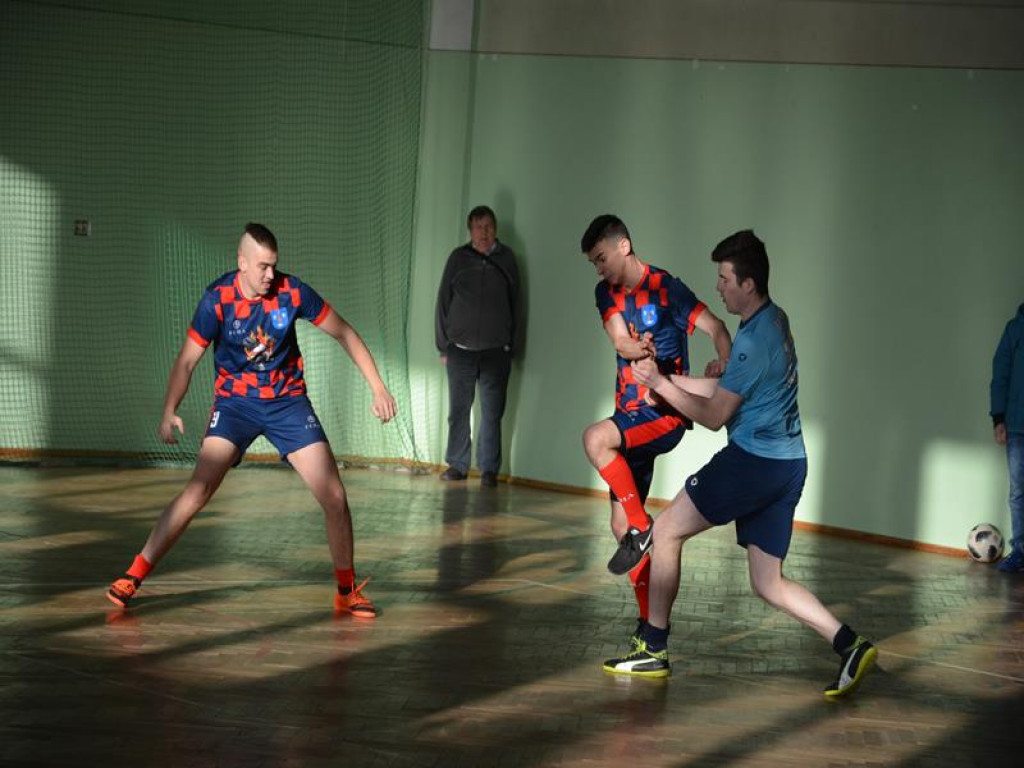 Strażacy dla strażaka - charytatywny turniej futsalu w Domaniewicach