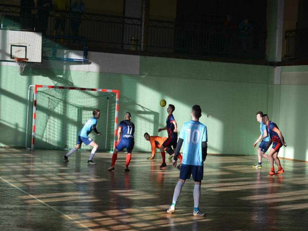 Strażacy dla strażaka - charytatywny turniej futsalu w Domaniewicach