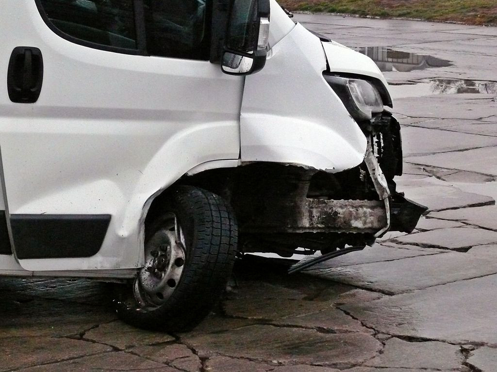 Wypadek z udziałem trzech samochodów na DK14 w Strykowie