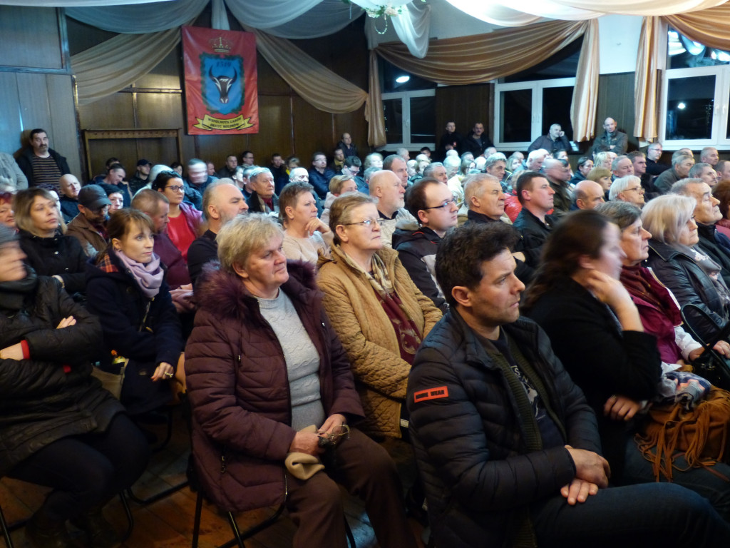 Ponad 150 osób na spotkaniu nt. kolei dużych prędkości w Bolimowie