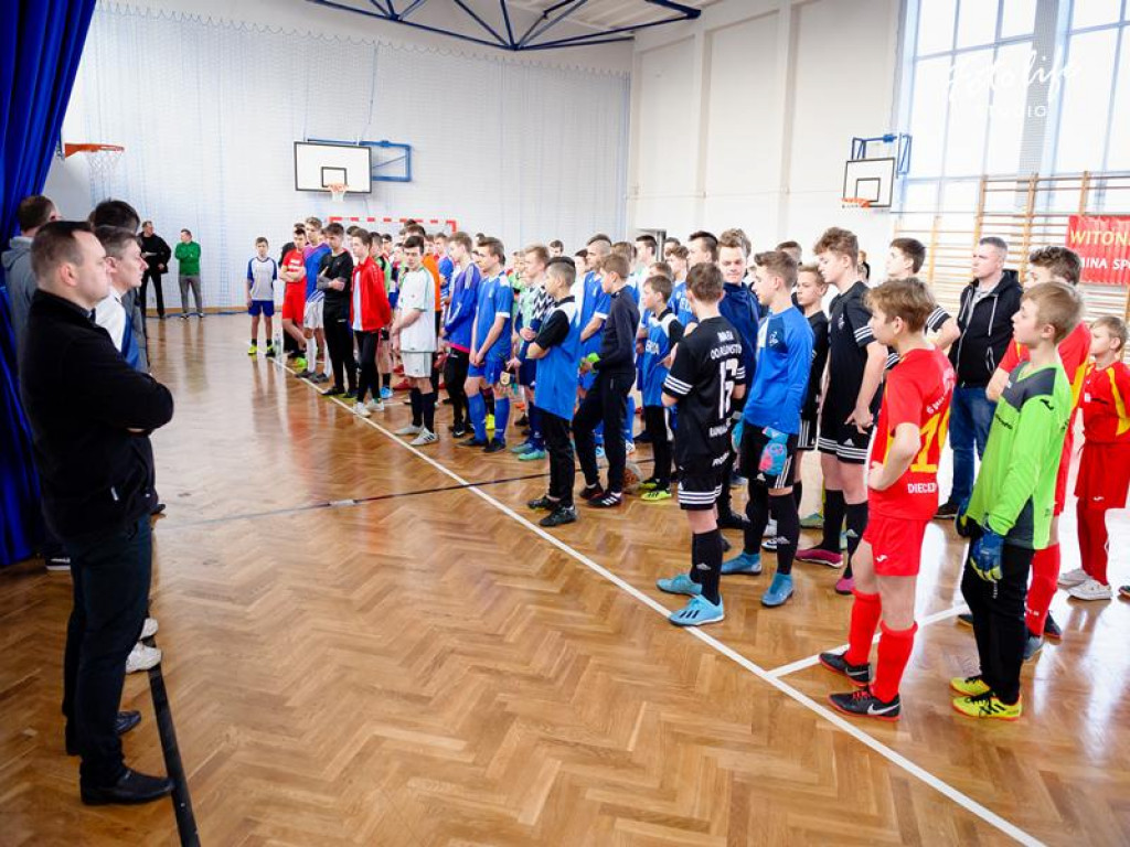 Lektorzy i ministranci rywalizują na hali