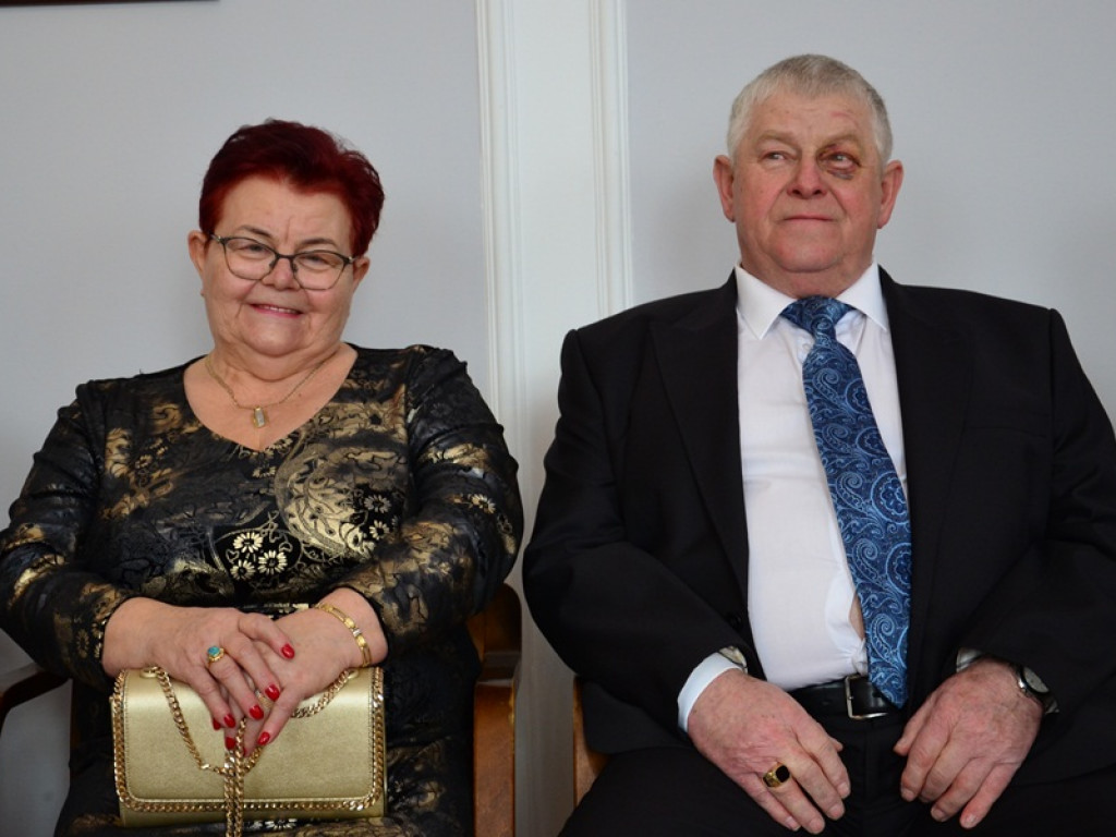 Złote Gody 8 par małżeńskich w ratuszu