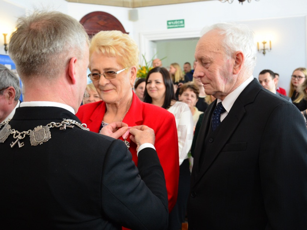 Złote Gody 8 par małżeńskich w ratuszu