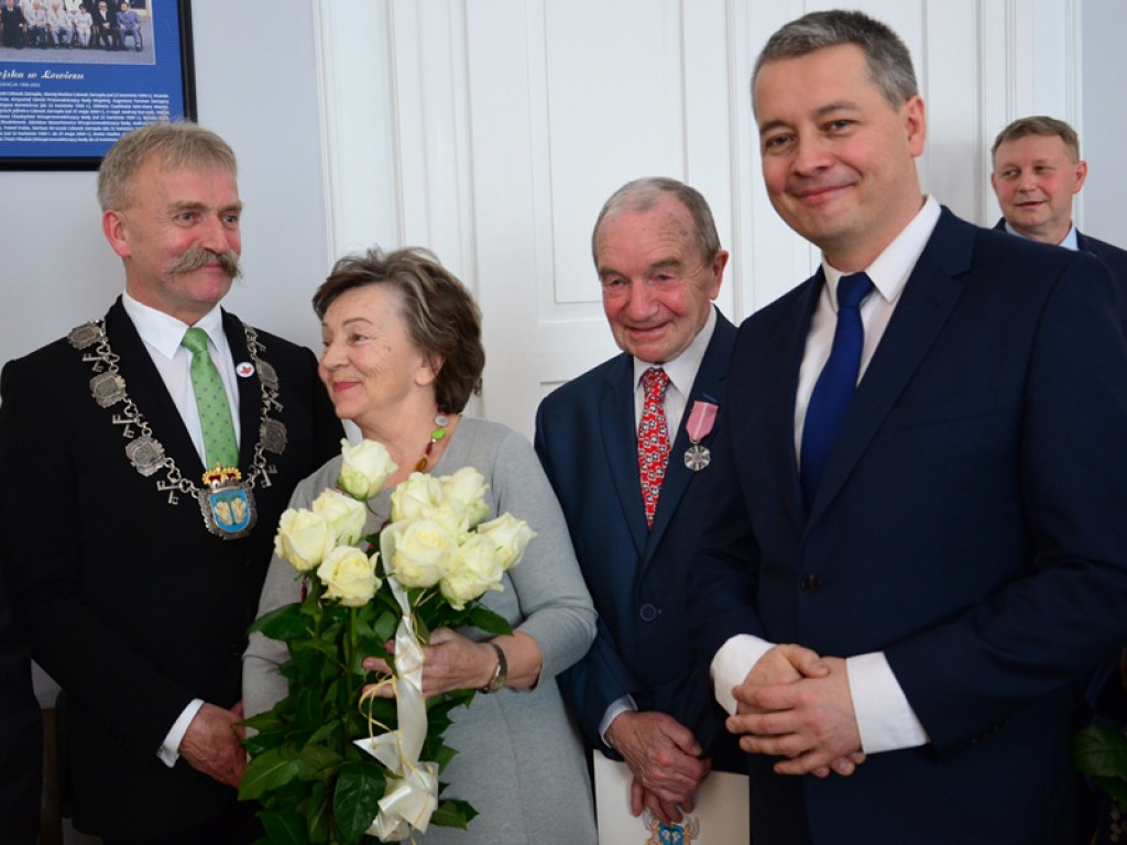 Złote Gody 8 par małżeńskich w ratuszu