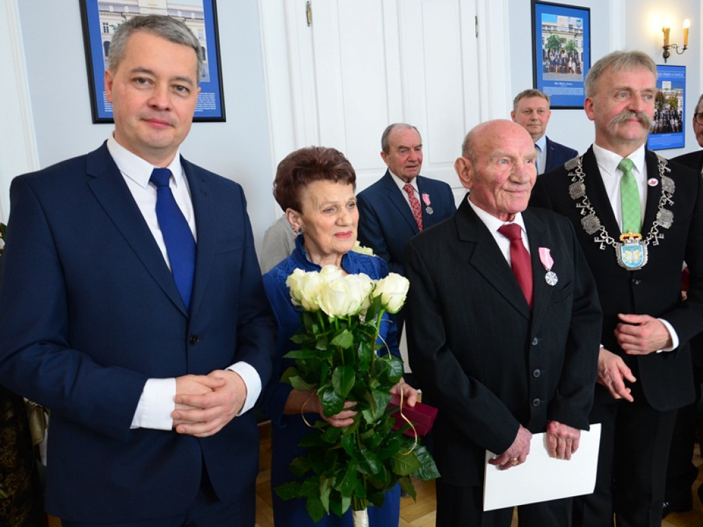 Złote Gody 8 par małżeńskich w ratuszu