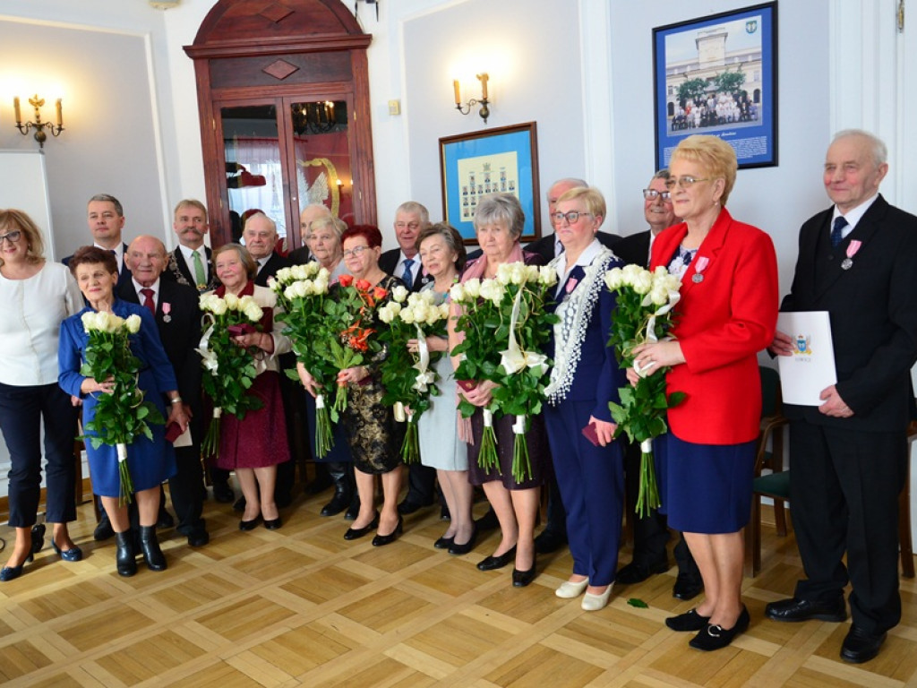 Złote Gody 8 par małżeńskich w ratuszu