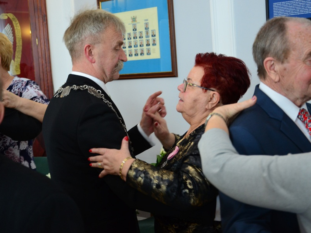 Złote Gody 8 par małżeńskich w ratuszu