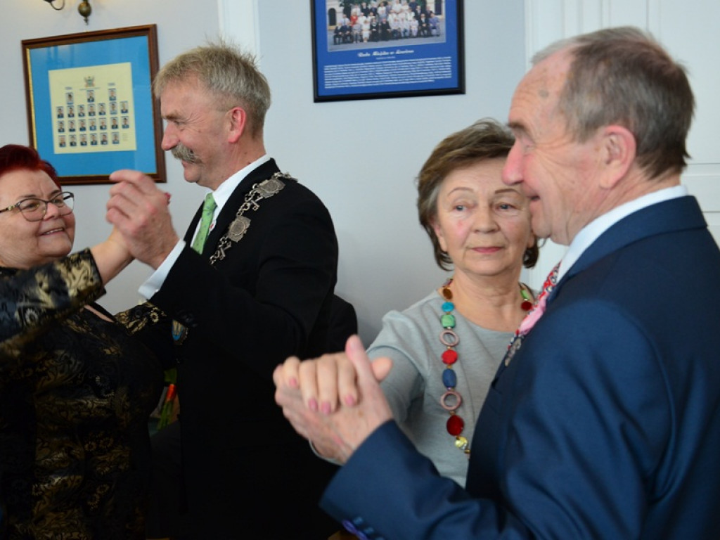Złote Gody 8 par małżeńskich w ratuszu