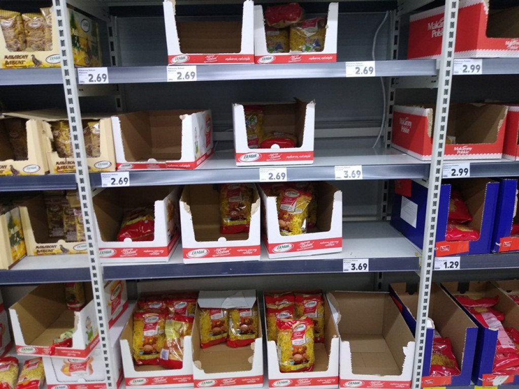 Towary zaczynają znikać z półek