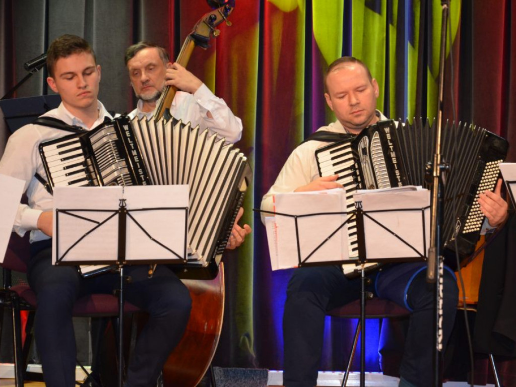 Łowicki Odeon wystąpił dla pań w Zdunach