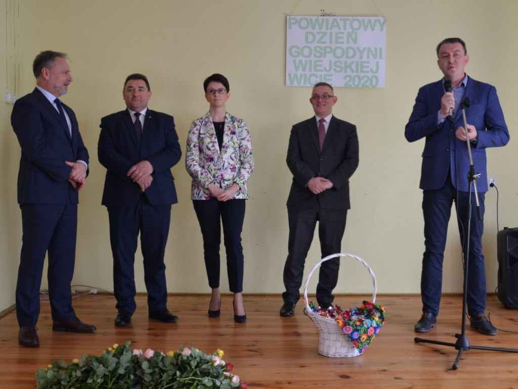 Dzień Kobiet: dzisiaj w kuchni w OSP Wicie rządzą panowie