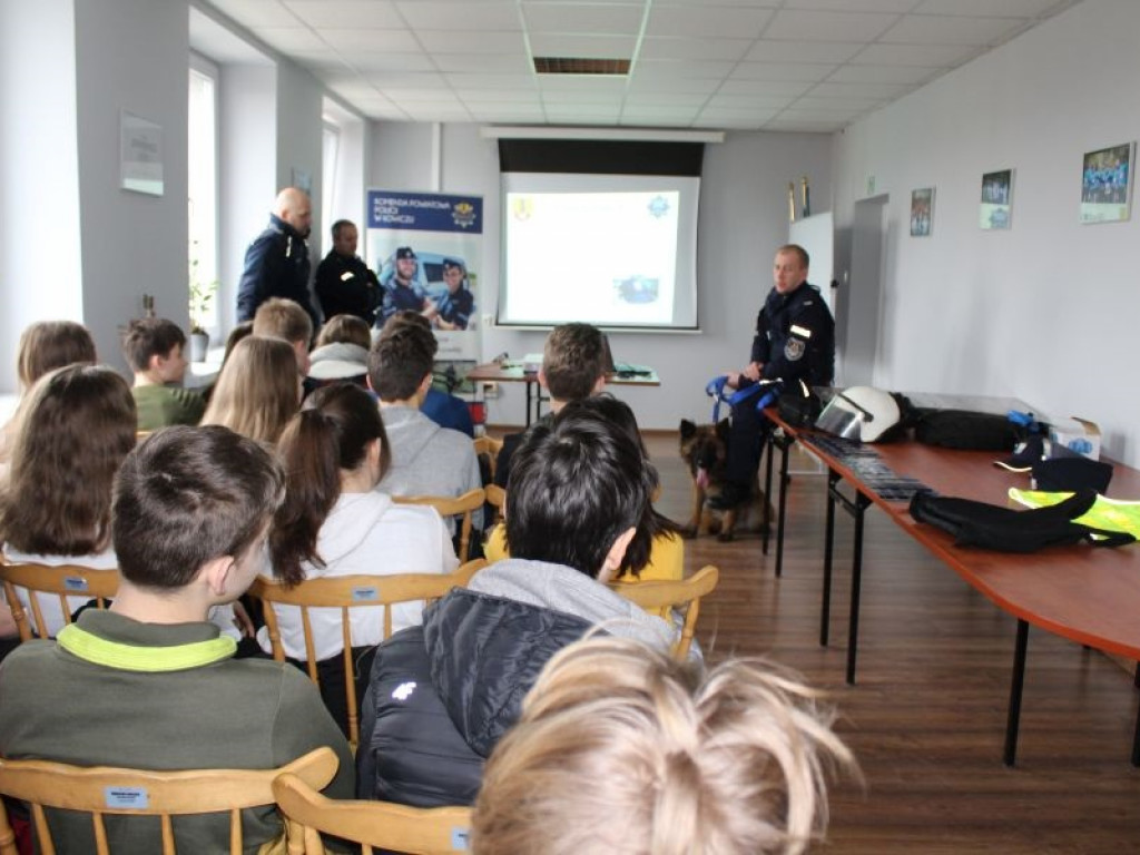 Dzień Otwarty w łowickiej komendzie policji