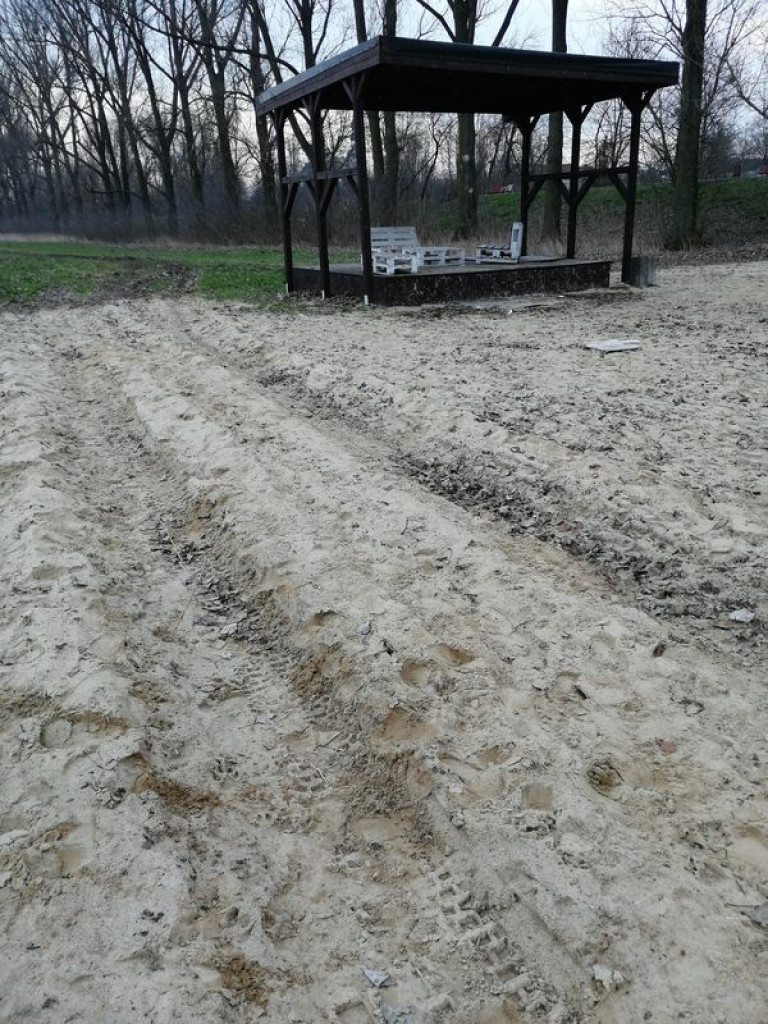 Plaża nad Bzurą przejdzie pod opiekę powiatu?
