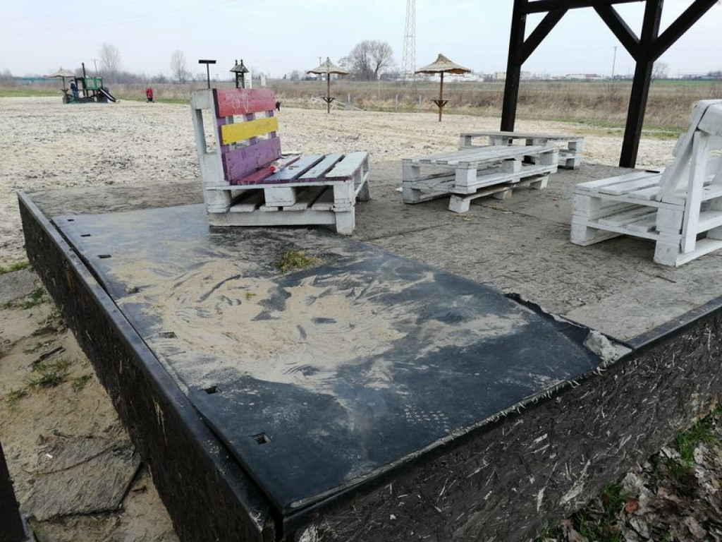 Plaża nad Bzurą przejdzie pod opiekę powiatu?
