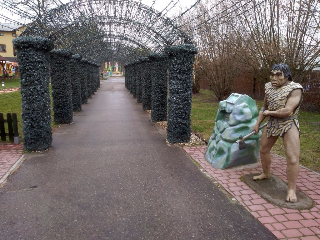 Dinopark w Kołacinku: szyjemy maseczki, żeby nie zwariować