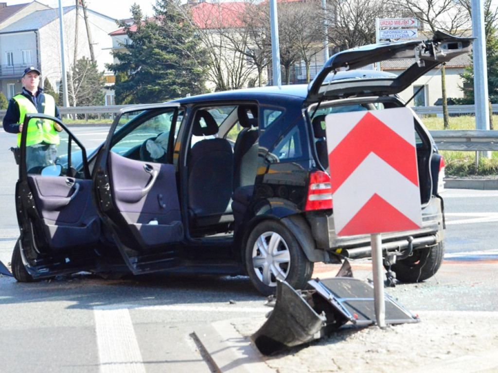 Wypadek na skrzyżowaniu ulic Poznańskiej i Warszawskiej