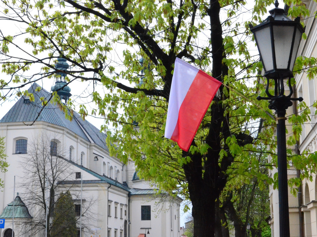 Wywieśmy flagę Polski! - pokażmy, że jest dla nas ważna