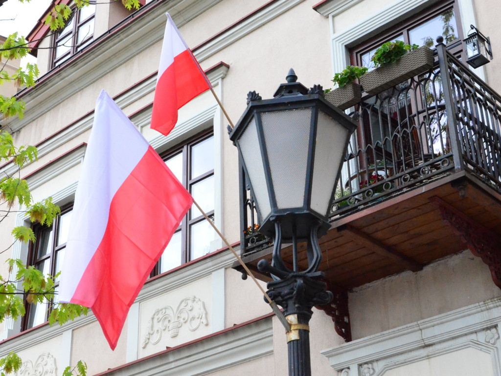 Wywieśmy flagę Polski! - pokażmy, że jest dla nas ważna